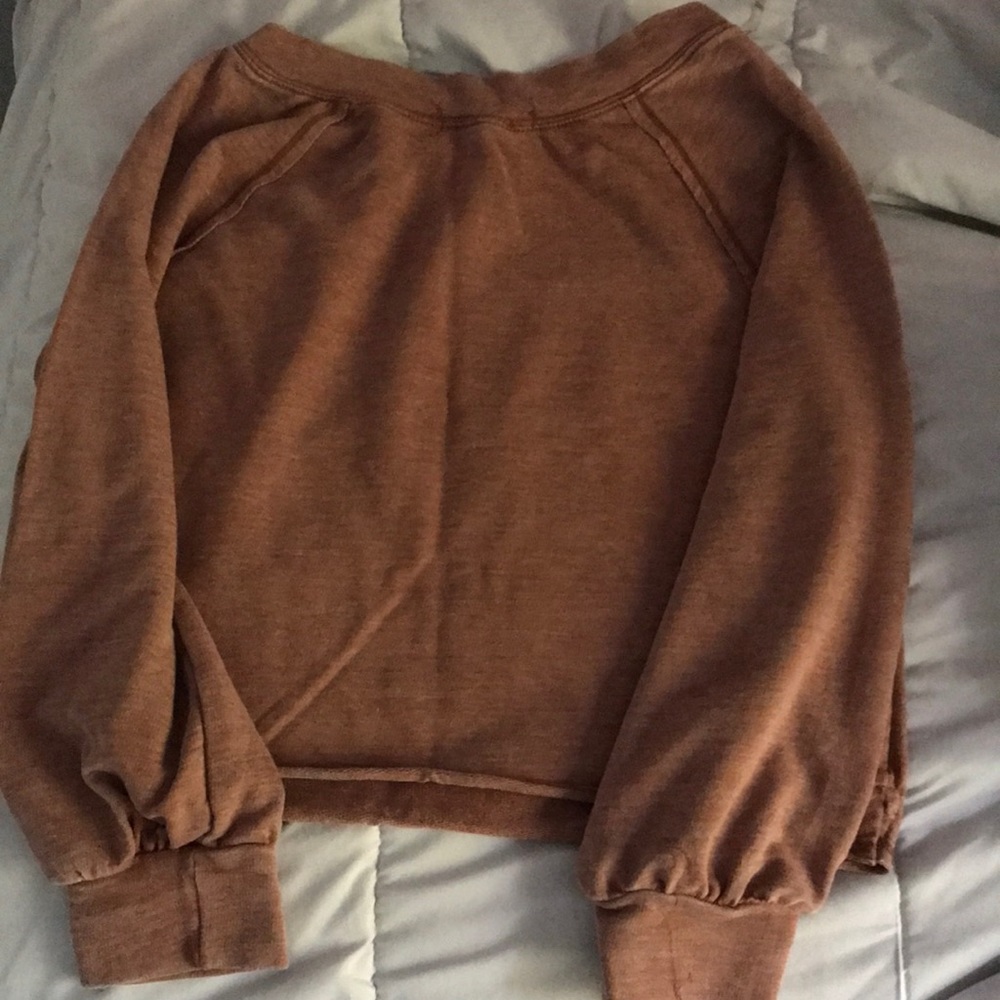 M wallflower kids sweater.